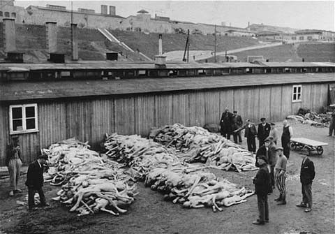 mauthausen_wikipedia_bundesarchiv_bild.jpg