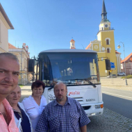 Prachatické náměstí, v pozadí gotický kostel sv. Jakuba